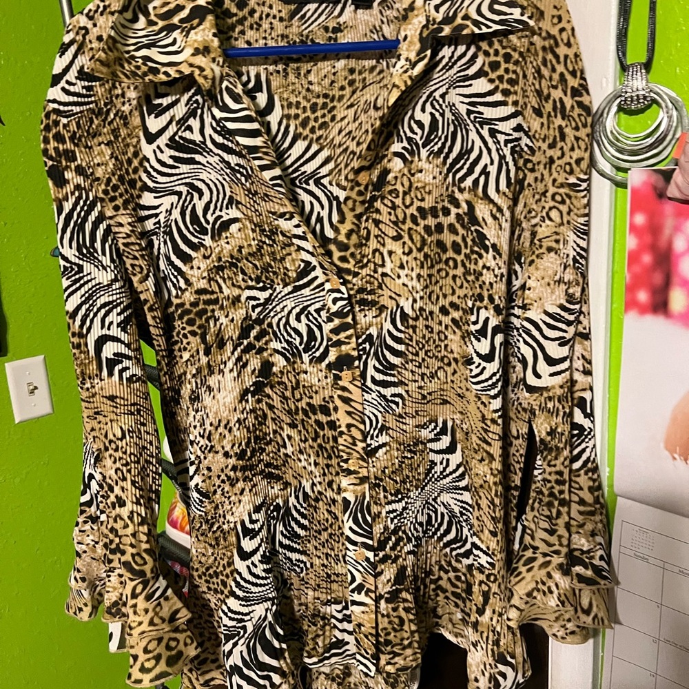 XL Zebra Leopard Print button blouse